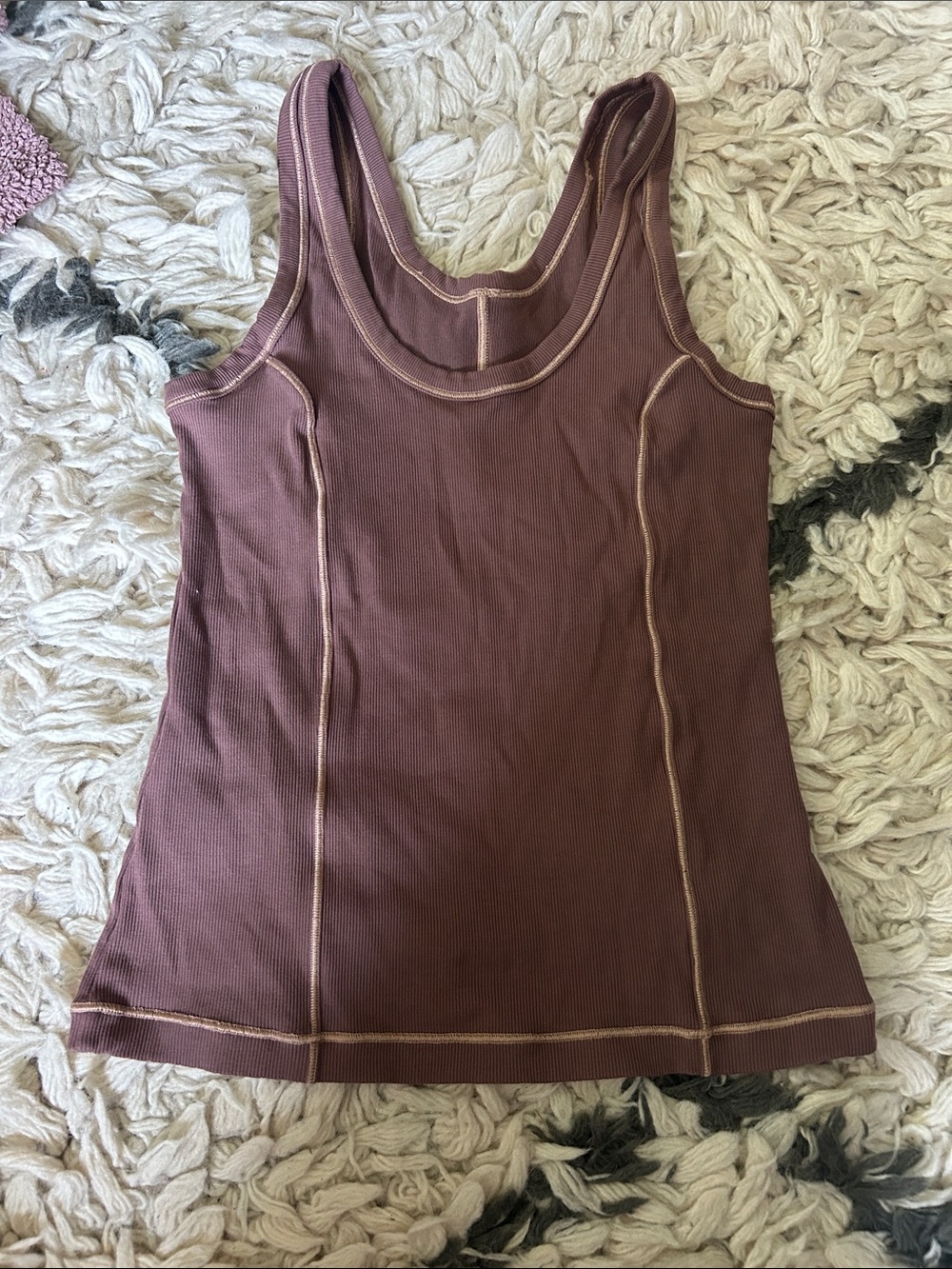 Vuori Ribbed Mauve Tank Top with Contrast Stitching